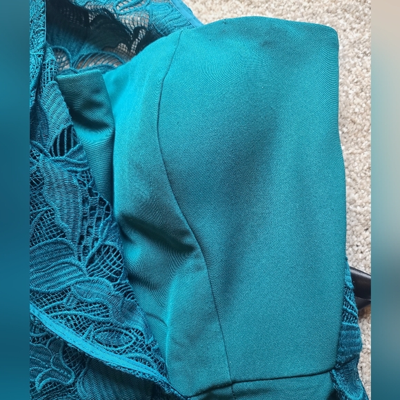 Kay Unger Embroidered One Shoulder Estrella Column Jumpsuit Size 12 - Picture 7 of 9